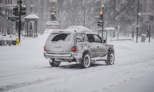 voiture 4x4 neige