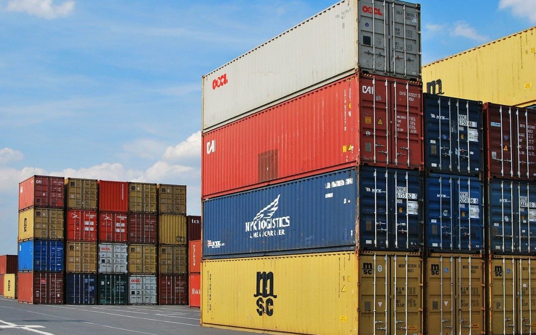 Transport des conteneurs maritimes par la route, avantages et inconvénients