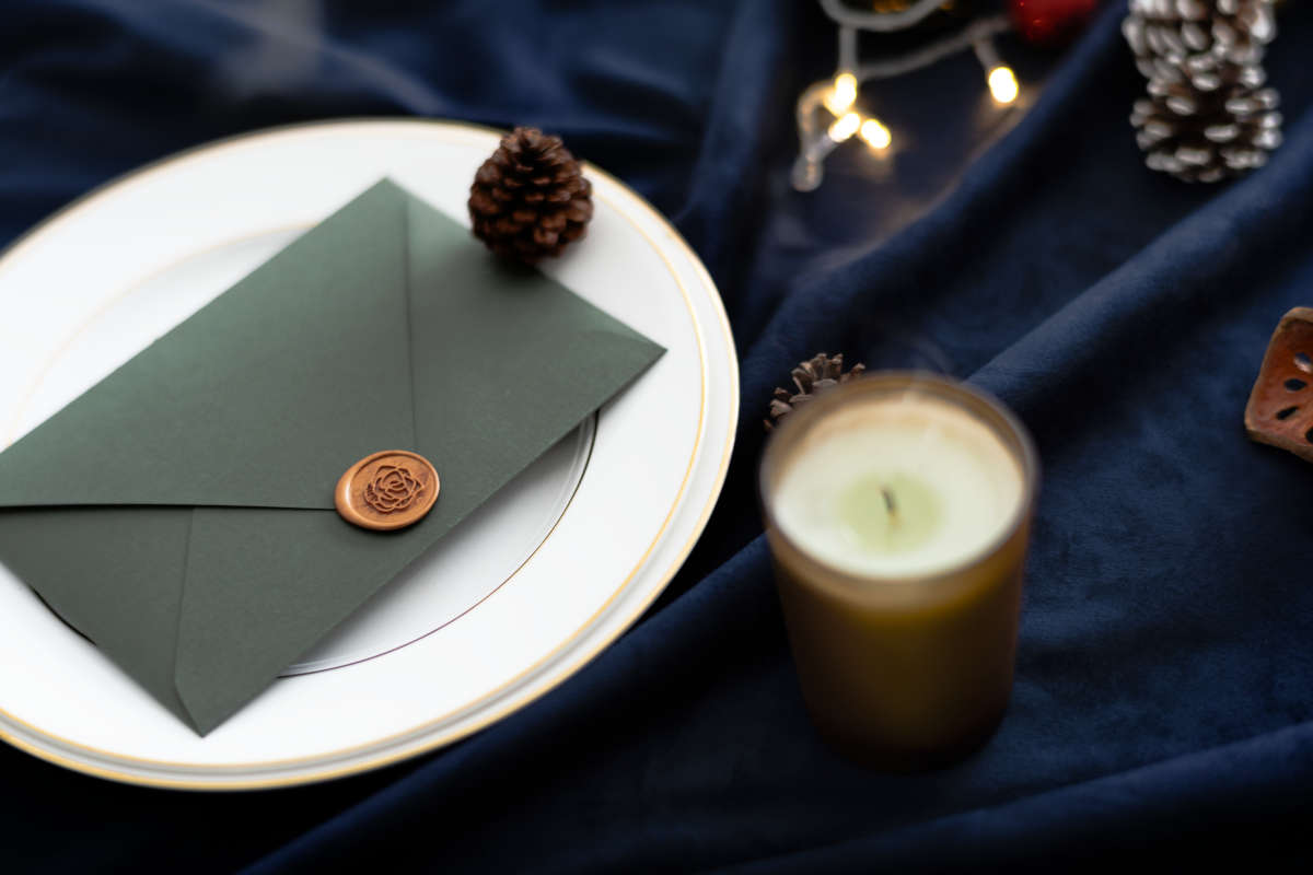 Sublimer ses événements avec le gaufrage personnalisé : invitations et papeterie de luxe